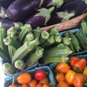 fresh-vegetables-at-farmers-market